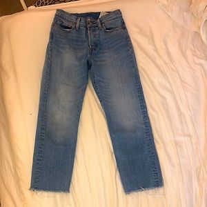 Levis 501 High Rise Jeans